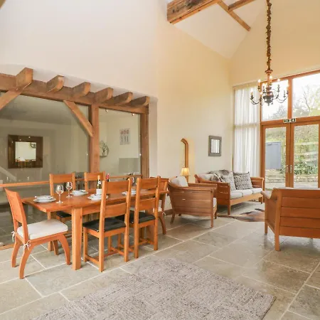 Holiday home The Dove Barn Bristol