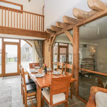 Holiday home The Dove Barn Bristol