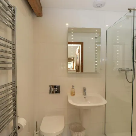 Holiday home The Dove Barn *